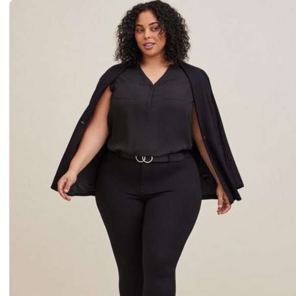 Torrid Georgette Sleeveless Top - Picture 3 of 3